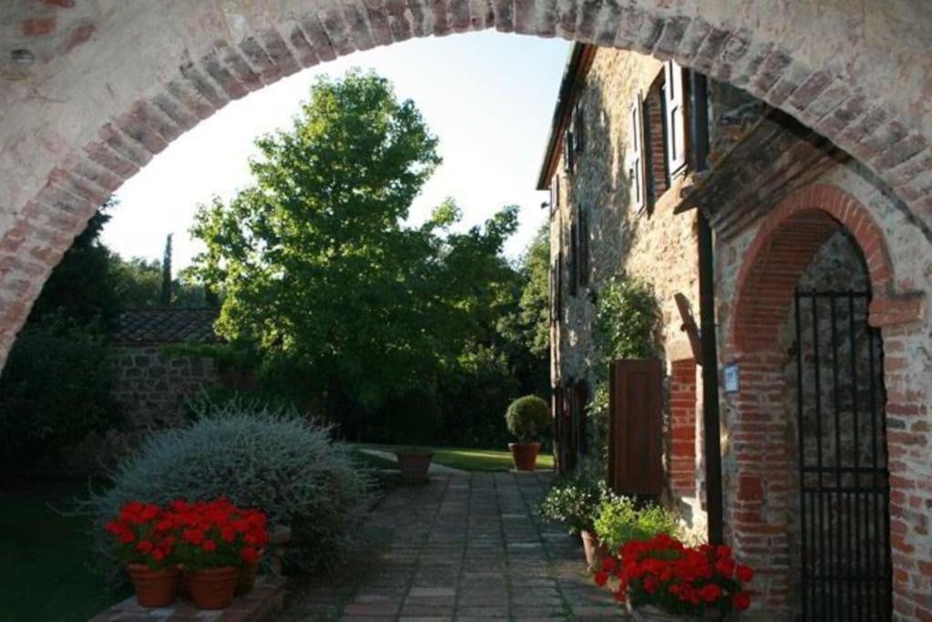 Vila Podere Gli Oppi Toscana Petroio Exteriér fotografie